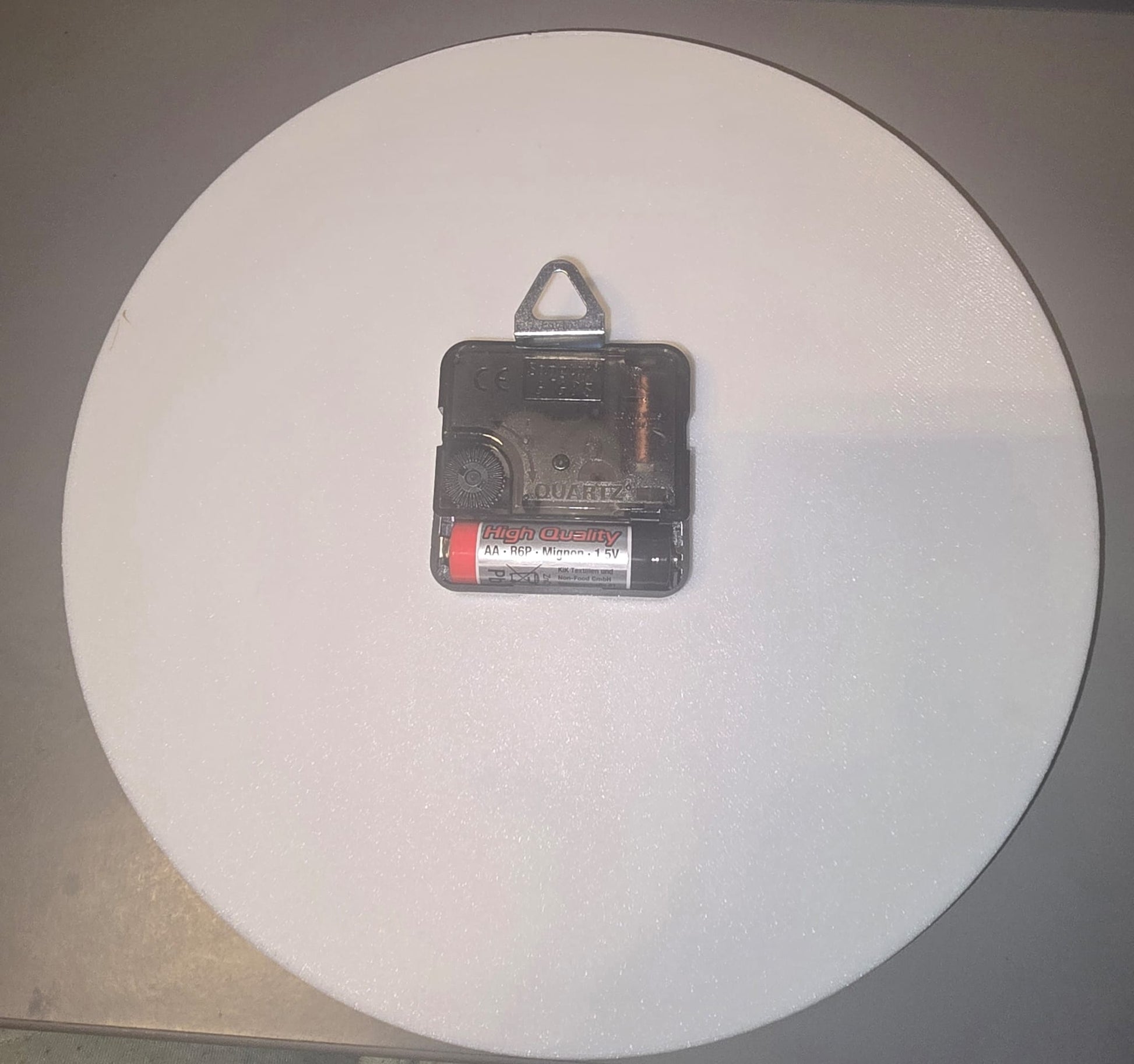 Personalisierte 3D gedruckte Wanduhr 24 cm – mit eigenem Logo oder Namen – moderne Uhr aus hochwertigem PETG, Geschenkidee