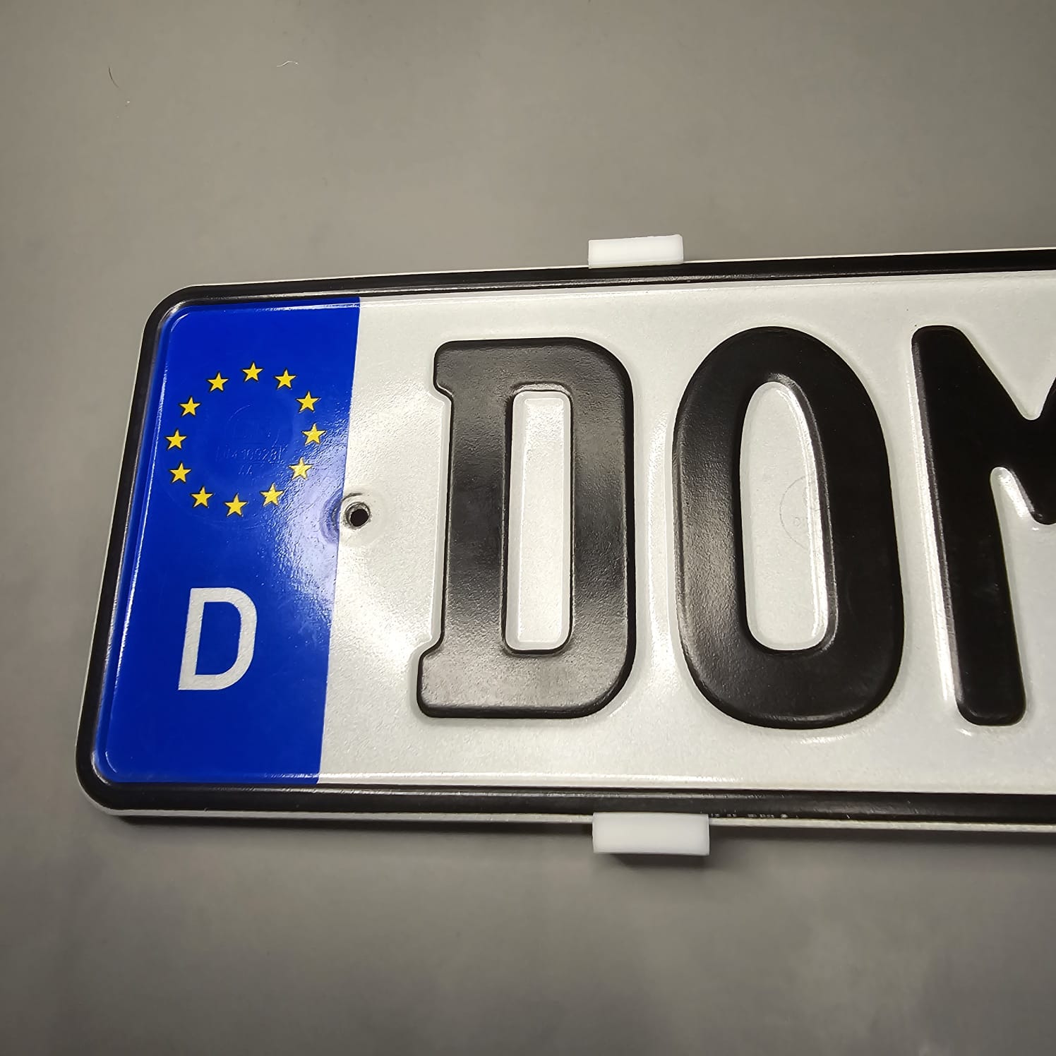 3D Kennzeichenhalter PETG – personalisierbar mit Wunschtext (bis 14 Zeichen) oder schlicht – wetterfest für Auto & Motorrad