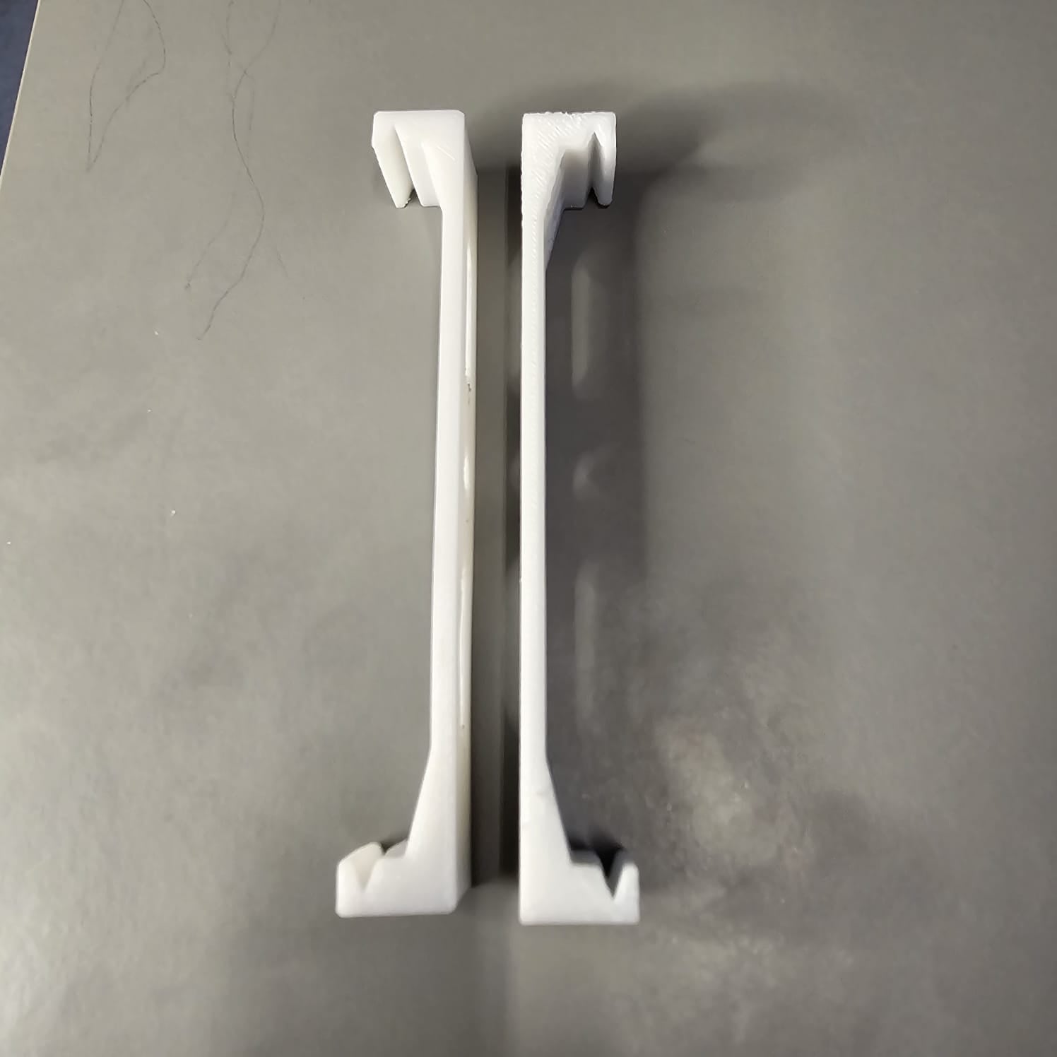 3D Kennzeichenhalter PETG – personalisierbar mit Wunschtext (bis 14 Zeichen) oder schlicht – wetterfest für Auto & Motorrad