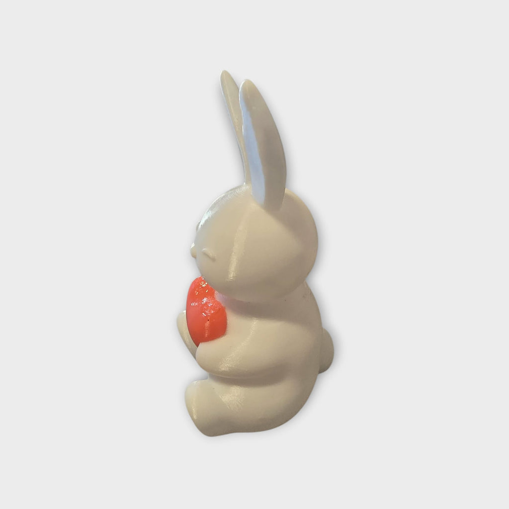 3D gedruckter Hase mit Herz aus PETG – Liebevolle Dekofigur • Geschenk für Valentinstag & Geburtstag • Weißer Bunny mit rotem Herz